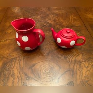 New teapot and pitch by Mad Dot Company